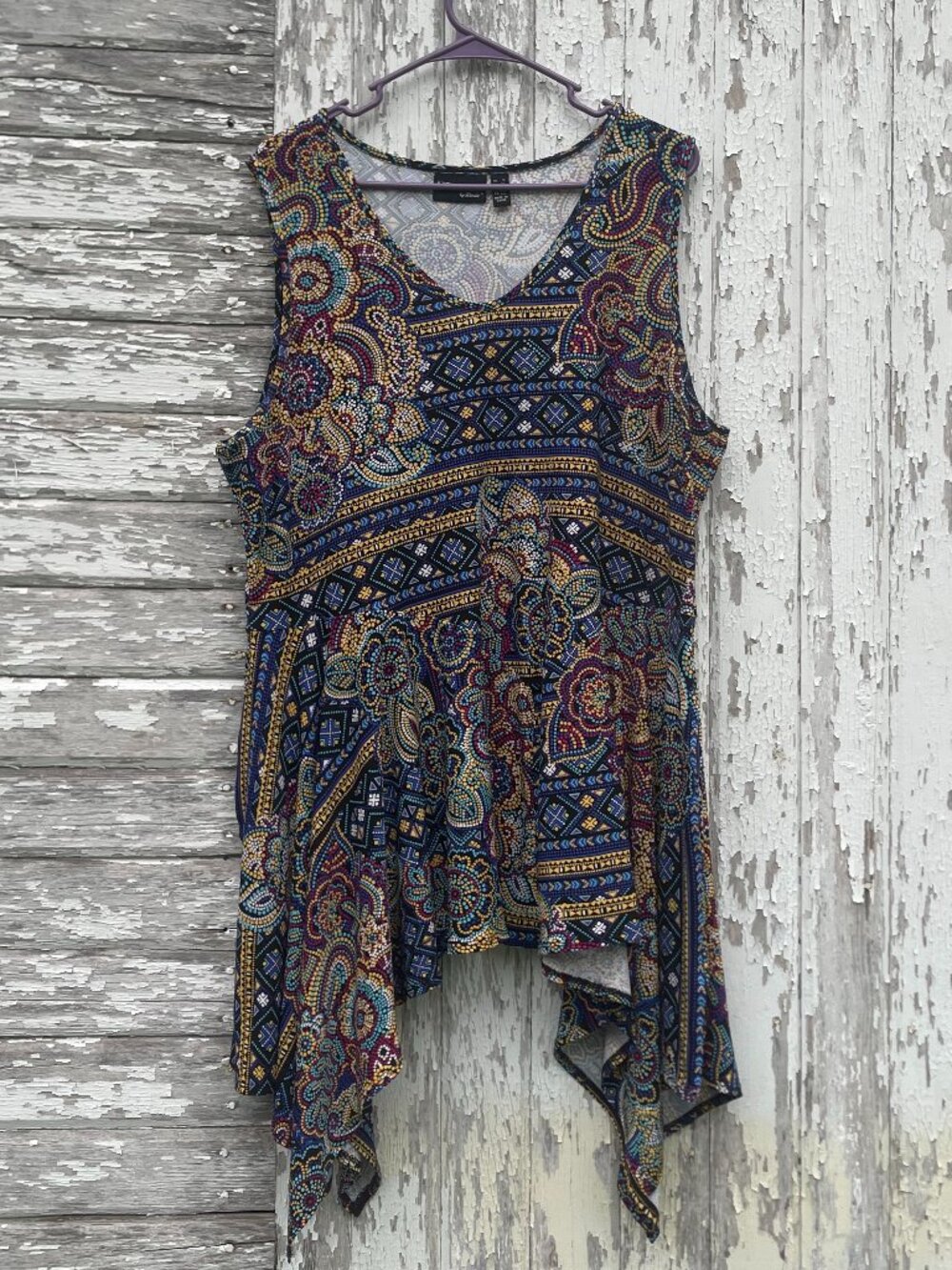 Attitudes by Renee Multicolor Paisley Blue Shark Hem Top